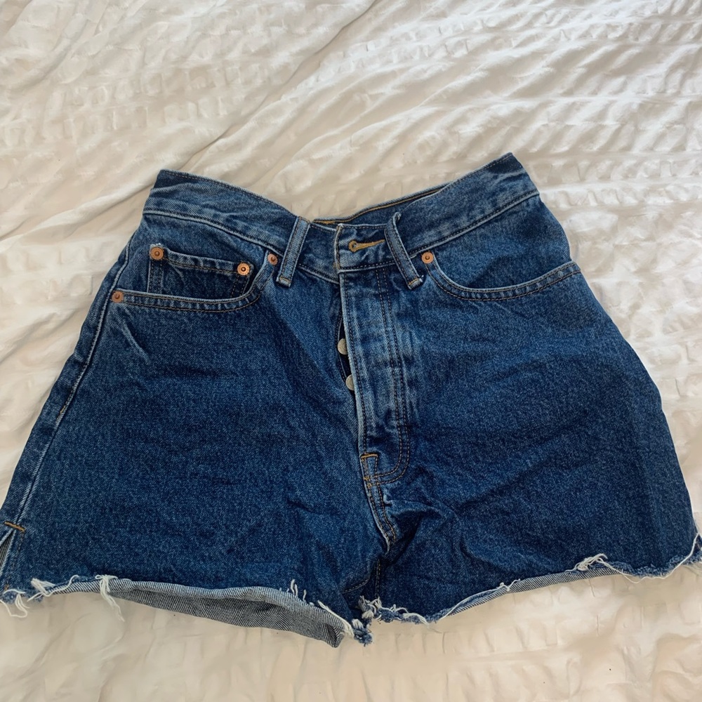 Lucky Brand short, style in Traveler short.